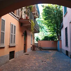 Bilocale Vicino Al Teatro Ponchielli Italia